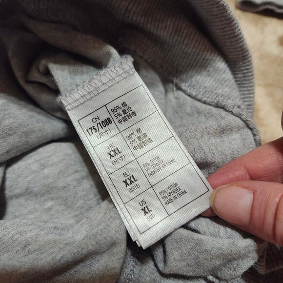 Disney World Women's XL Minnie Mouse 4 Park Graphic Sweatshirt Cropped Grey - Picture 4 of 6